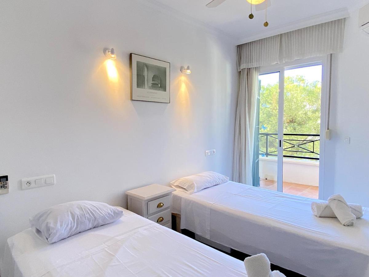 Villa Lucena Private Pool Casasol 네르하 외부 사진